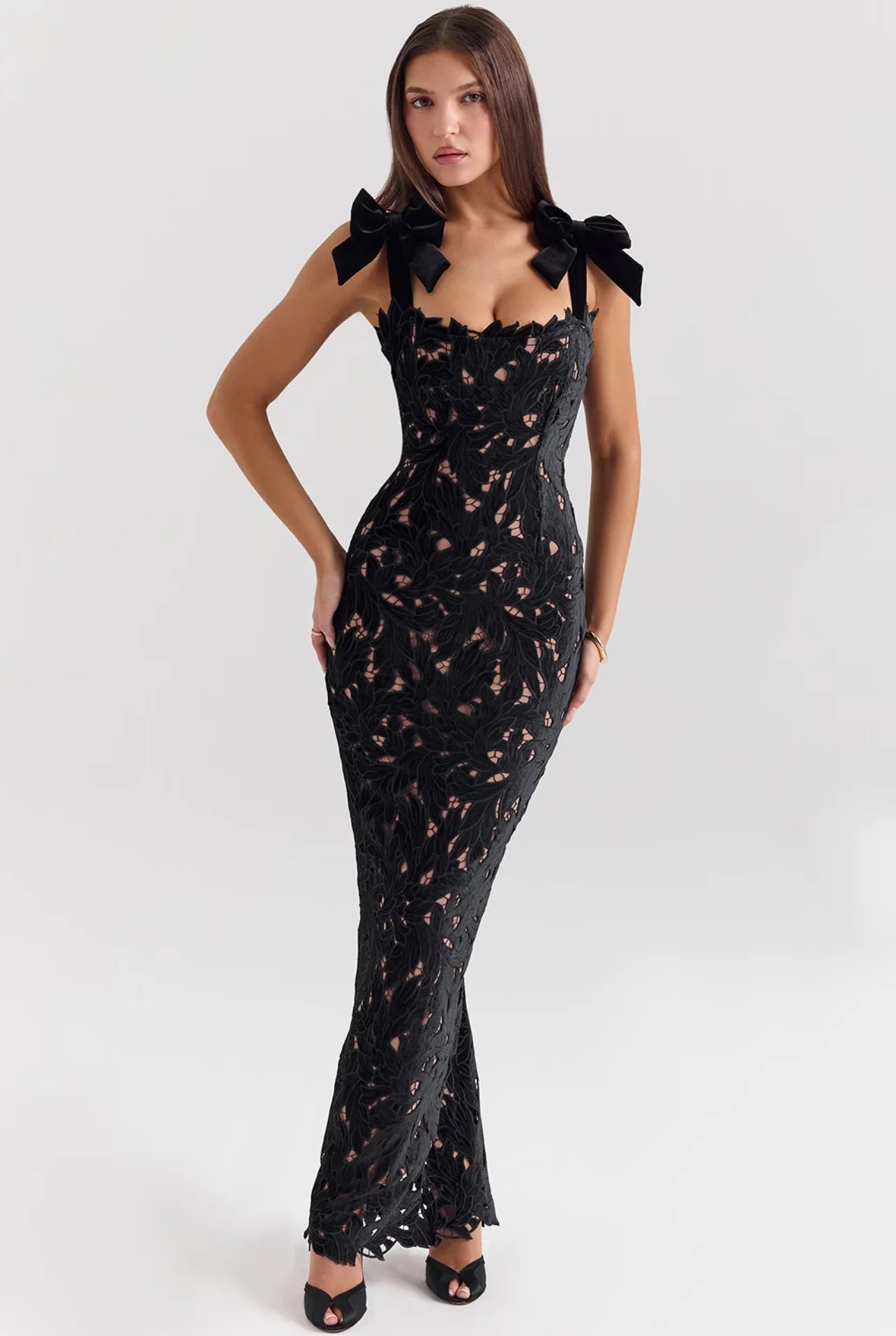 Elegant Red Bow Embroidery Dress